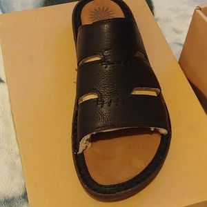 New Uggs mens sandals